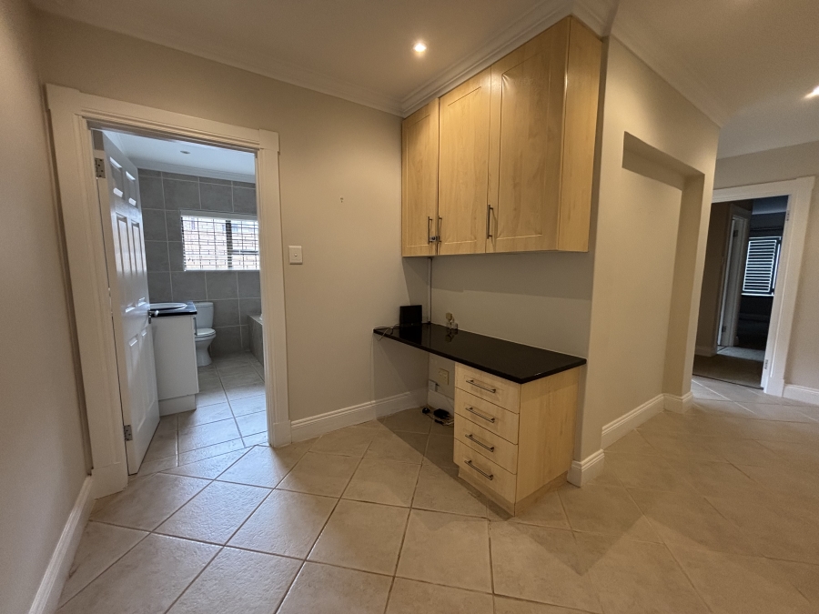 To Let 3 Bedroom Property for Rent in Summerstrand Eastern Cape